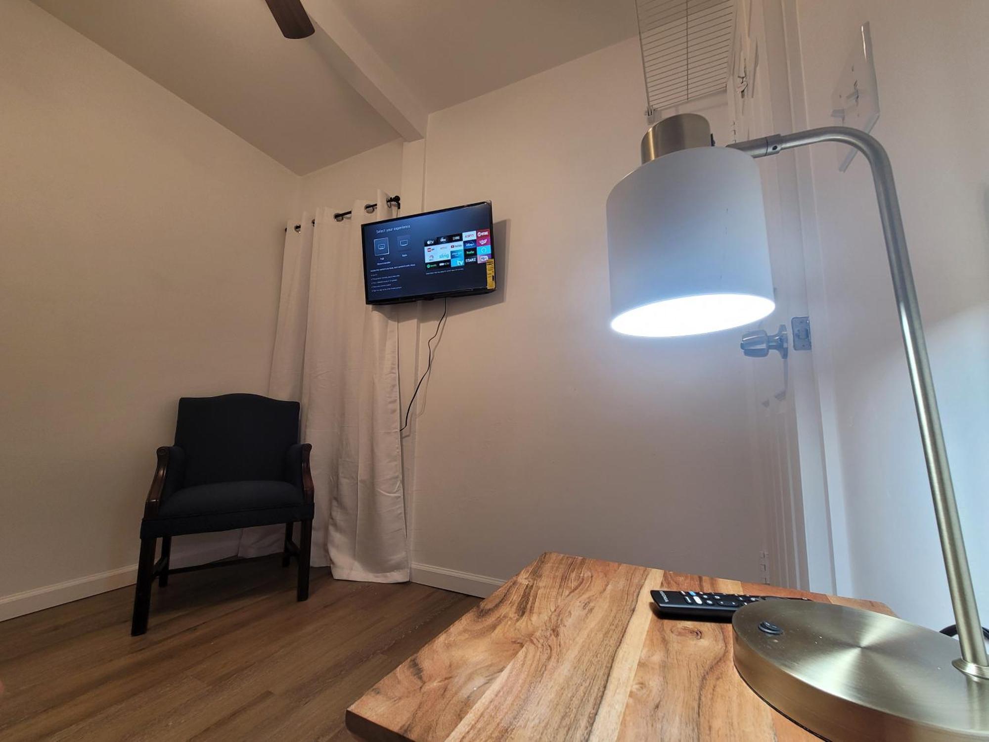 One Room In A Renovated Duplex House Near Fsu Tallahassee Eksteriør bilde